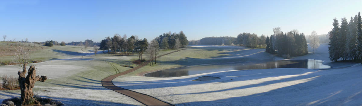 Hotel-Stiemerheide-in-Genk_Spiegelven terraszicht hole 18